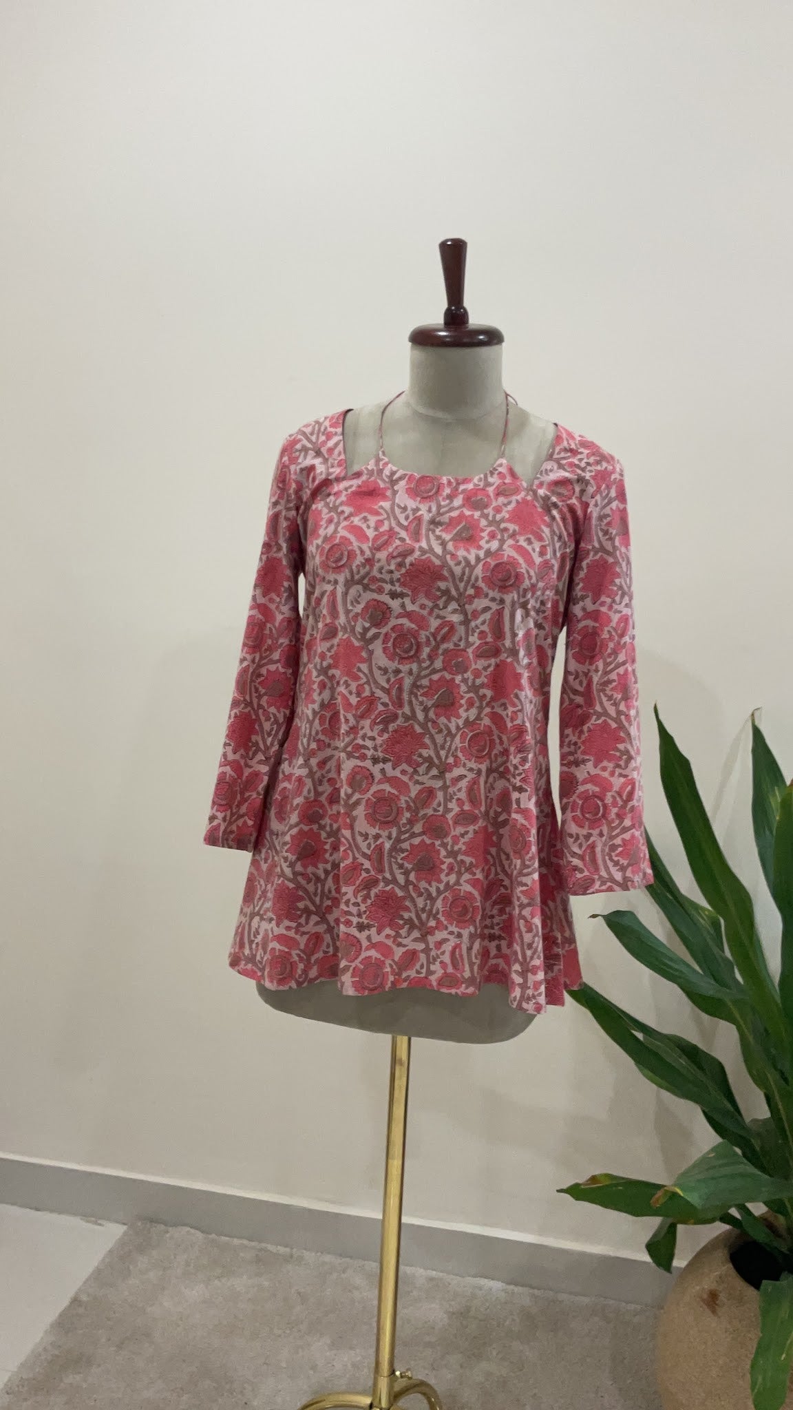 Short top — TL008